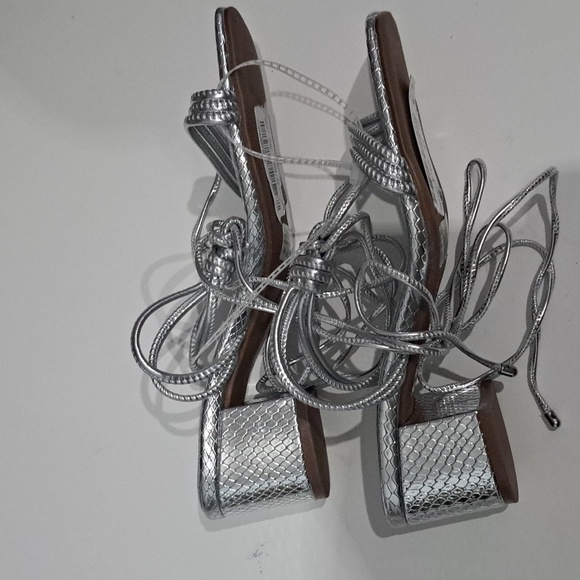 Schutz Women's Thea Ankle Tie Block Heel Sandals - Picture 6 of 10